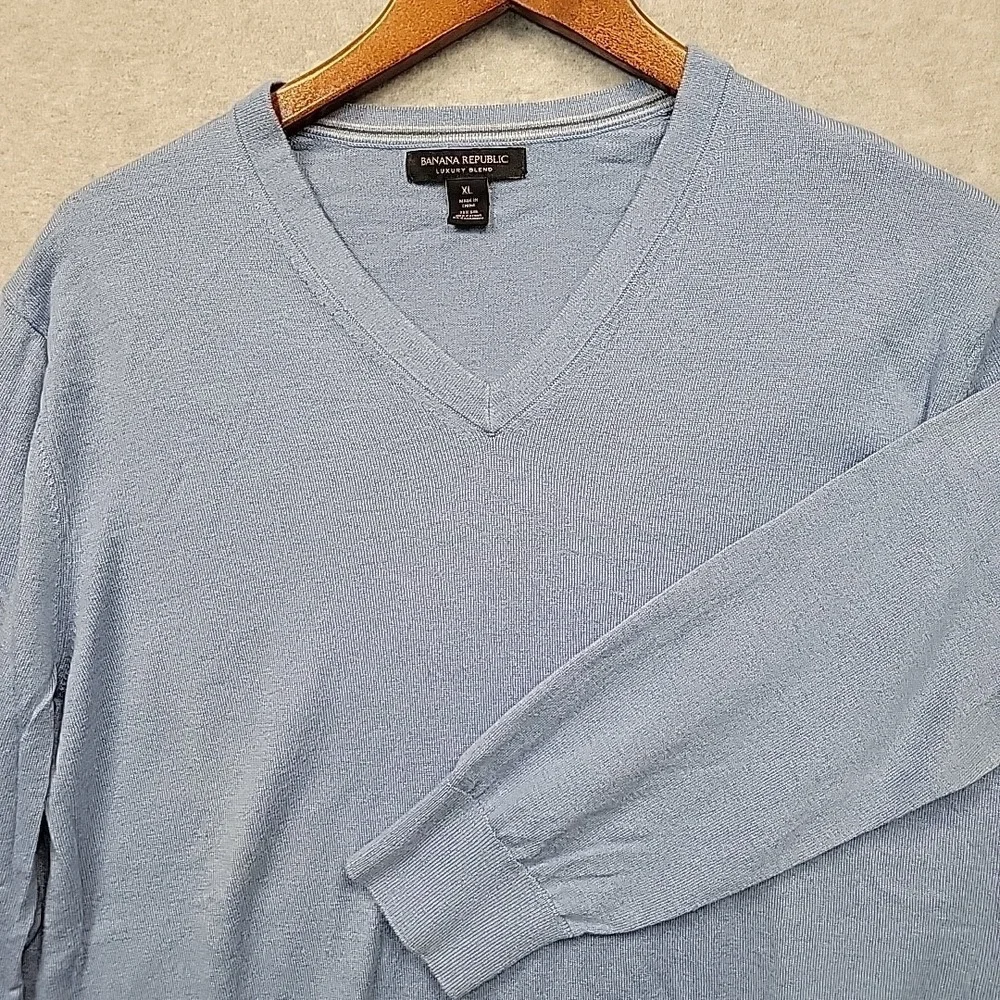 BANANA REPUBLIC Lt Blue Silk Cotton Cashmere Sweater V-Neck Luxury Blend Mens XL
